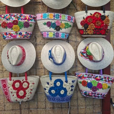 Artesanía Mall